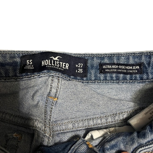 HOLLISTER Ultra High Rise Ripped Mom Jean - 5S - Picture 4 of 4